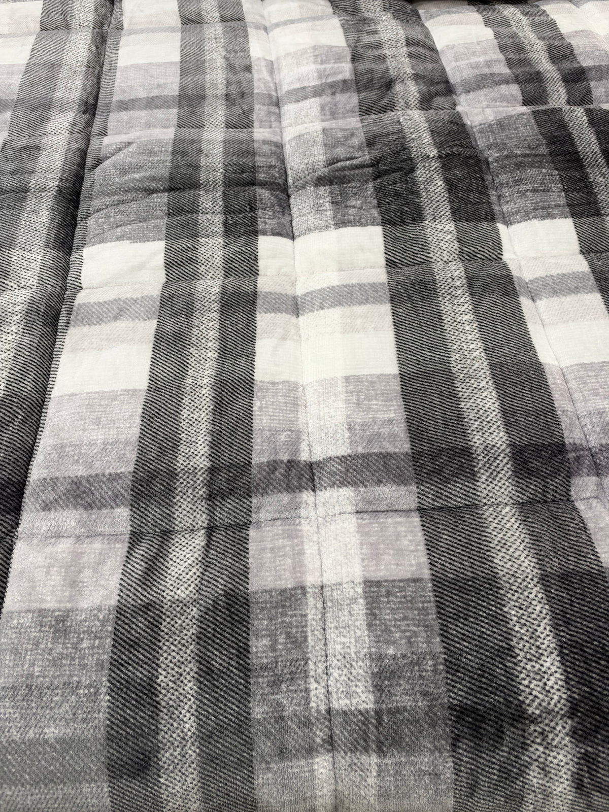 Korean Microfibre Winter Comforter – Grey Check | Single Size