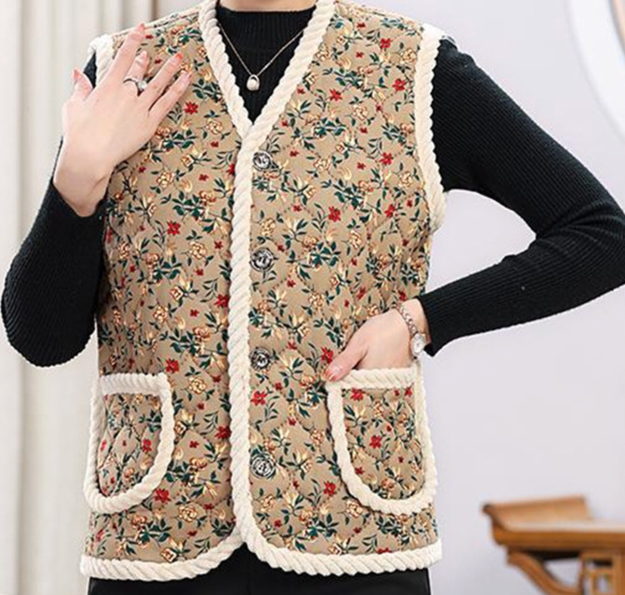 [Kozy House] Retro Korean Kimjang Flower Pattern Sherpa-Lined Vest for Winter