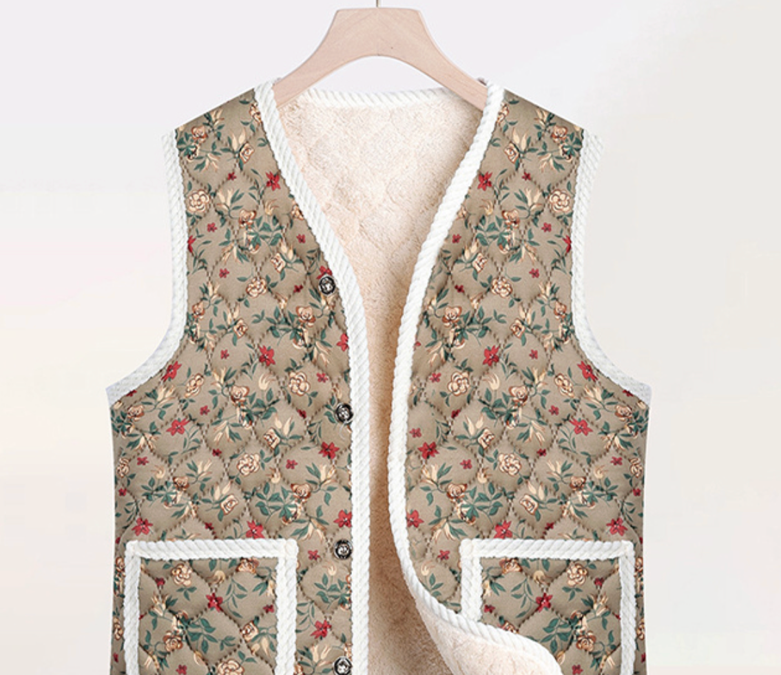 [Kozy House] Retro Korean Kimjang Flower Pattern Sherpa-Lined Vest for Winter