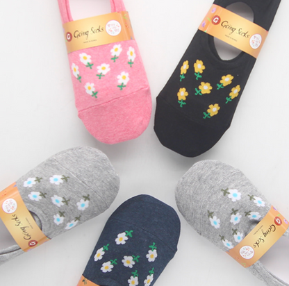 [Kozy House] 5 Pairs Pack Women Pastel Flower Invisible No-Show Socks Fits Size 2-8