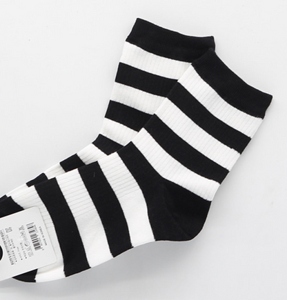 [Kozy House] 3 Pairs Women's Classic Striped Ribbed Crew Socks Size 2-8
