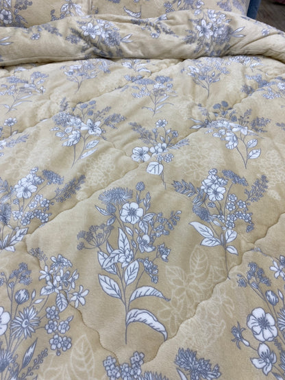[Kozy House] Anne Floral Microfibre 5mm 3D Burn-Out Korean Winter Comforter Set