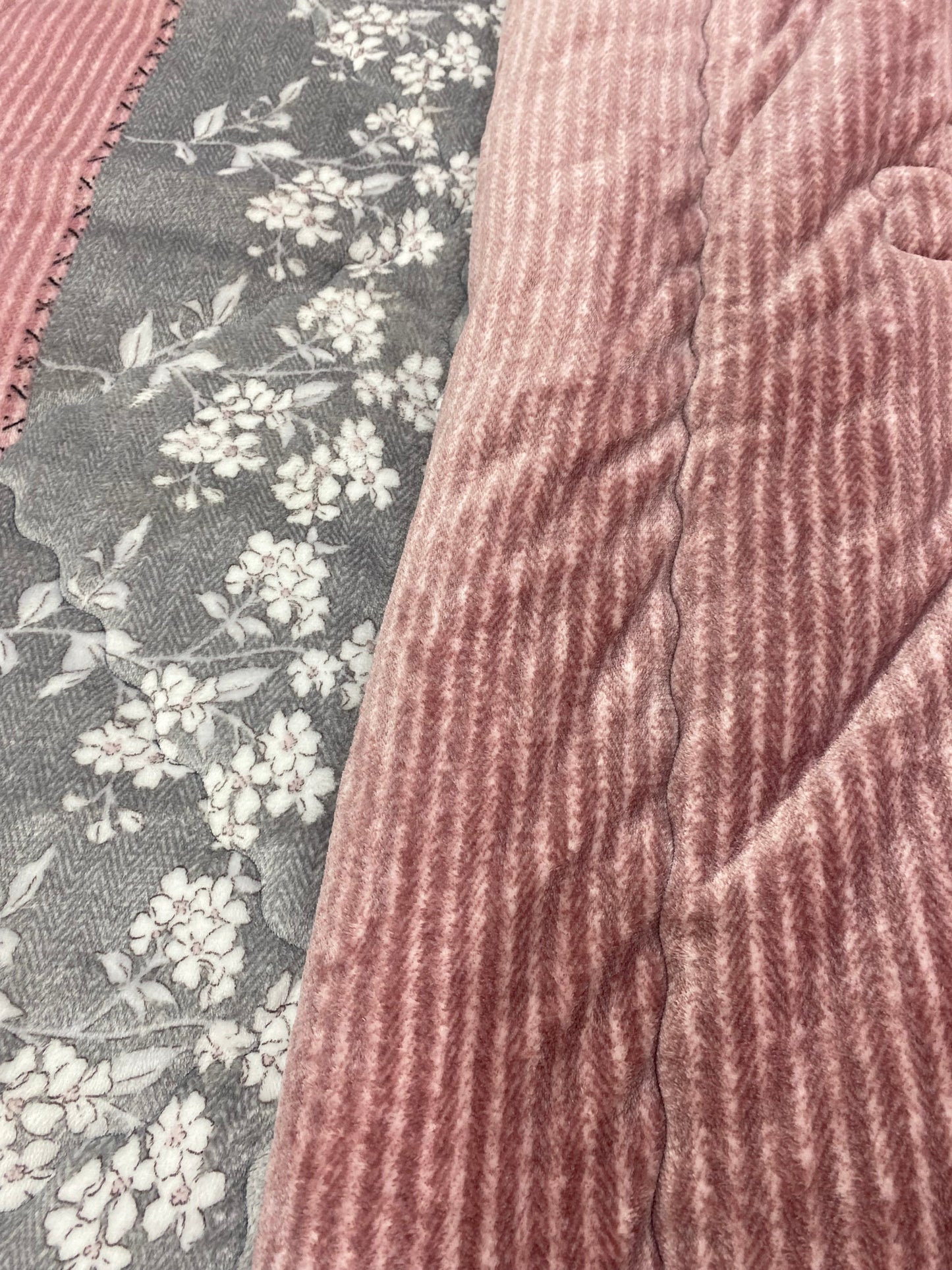 [Kozy House] Korean 5mm Microfiber Winter Comforter – Floral Pink Q