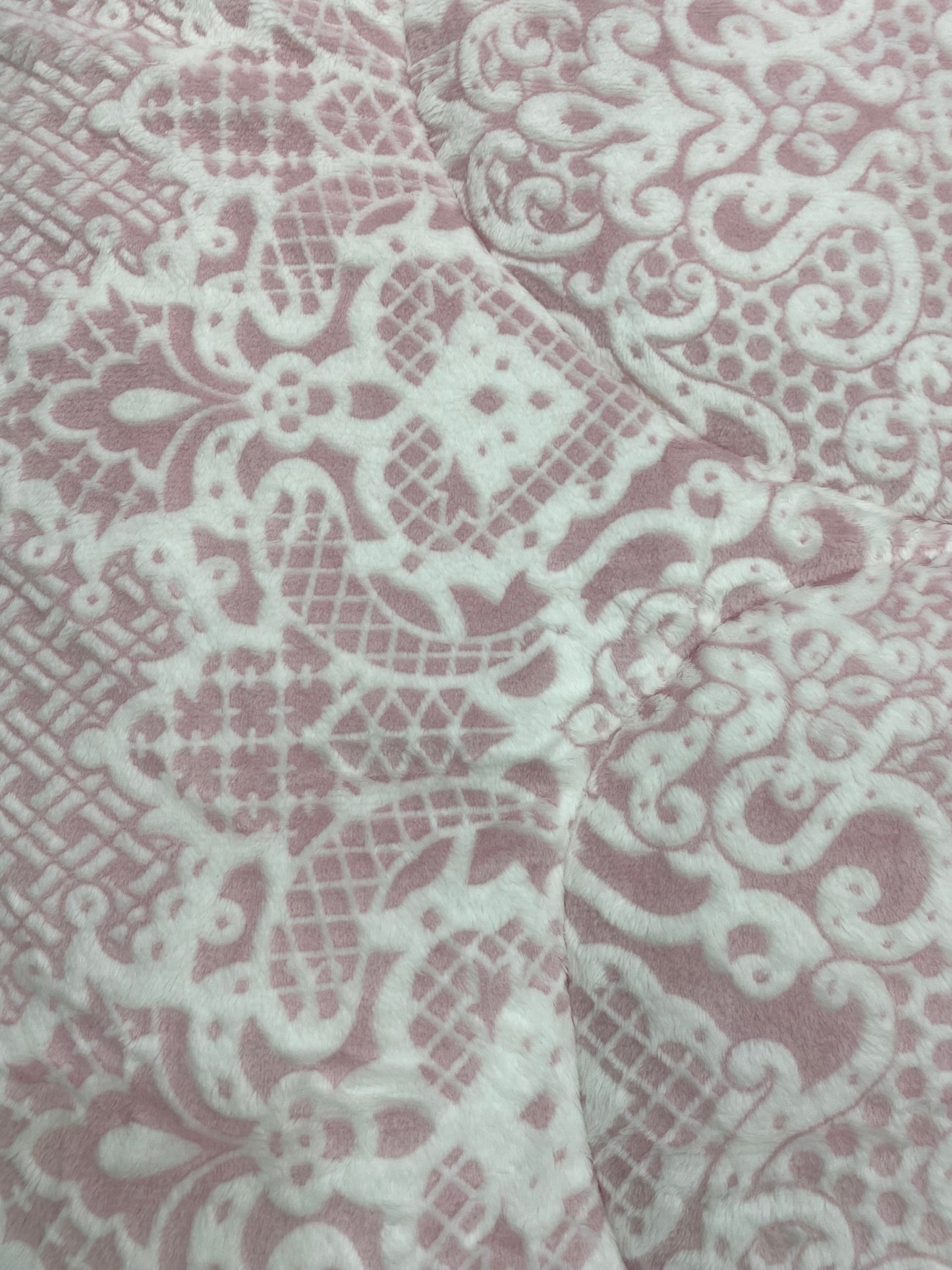 [Kozy House] Classic Damask Korean Microfibre Winter Blanket Q