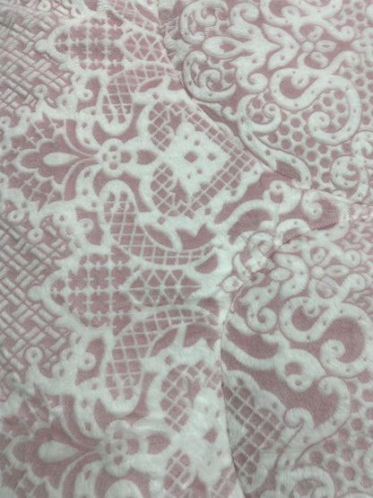 [Kozy House] Classic Damask Korean Microfibre Winter Blanket Q