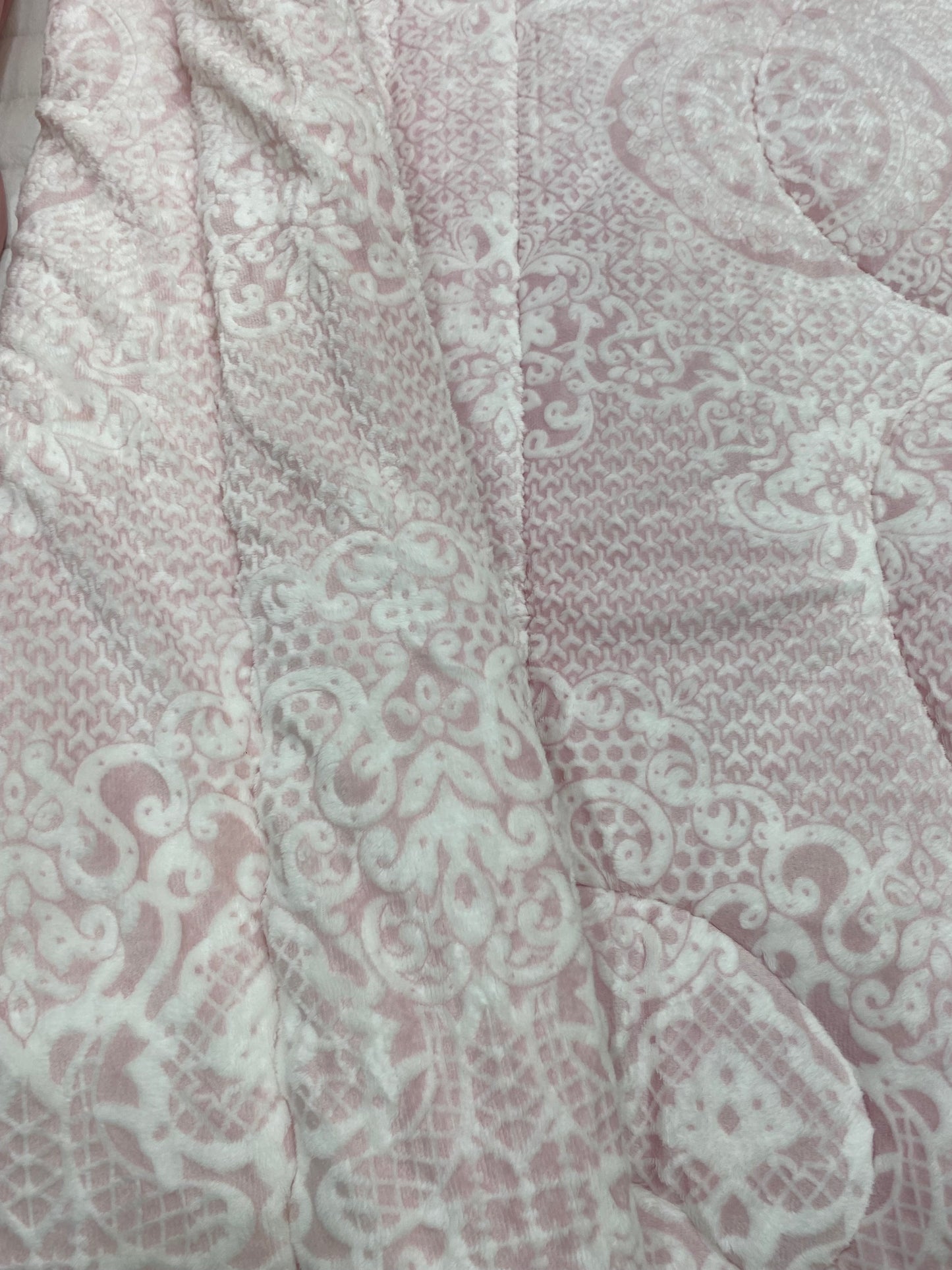 [Kozy House] Classic Damask Korean Microfibre Winter Blanket Q