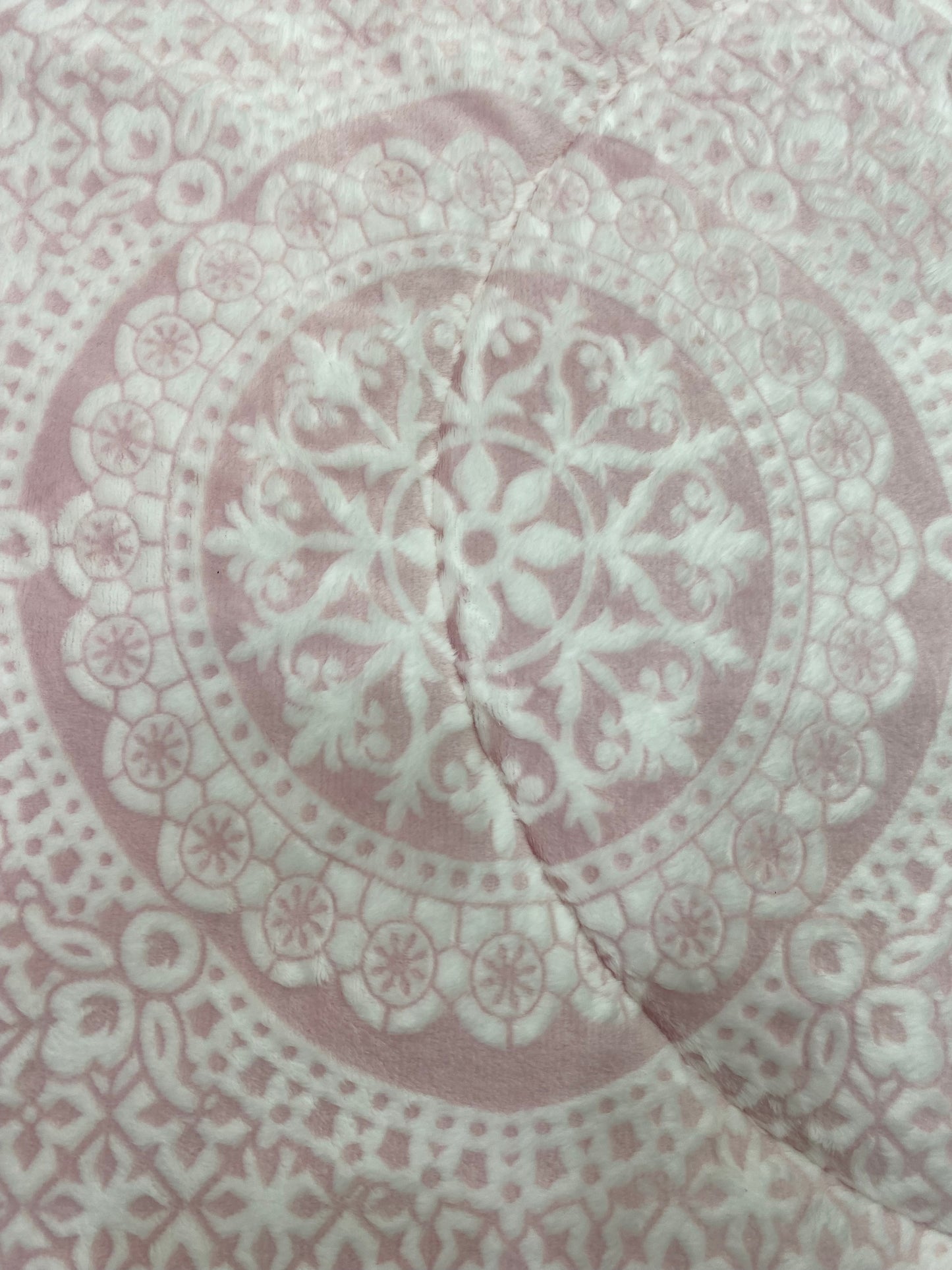 [Kozy House] Classic Damask Korean Microfibre Winter Blanket Q