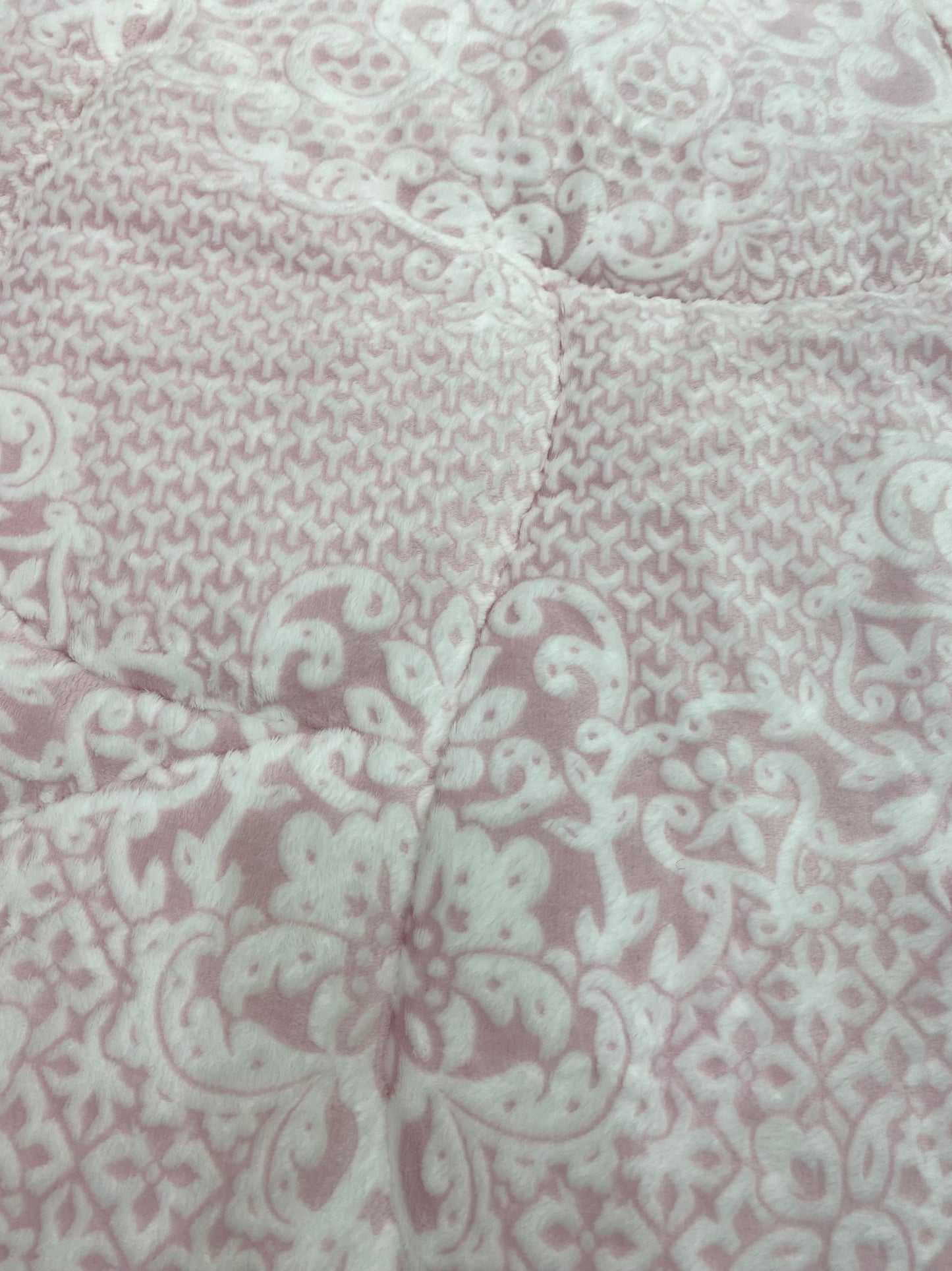 [Kozy House] Classic Damask Korean Microfibre Winter Blanket Q