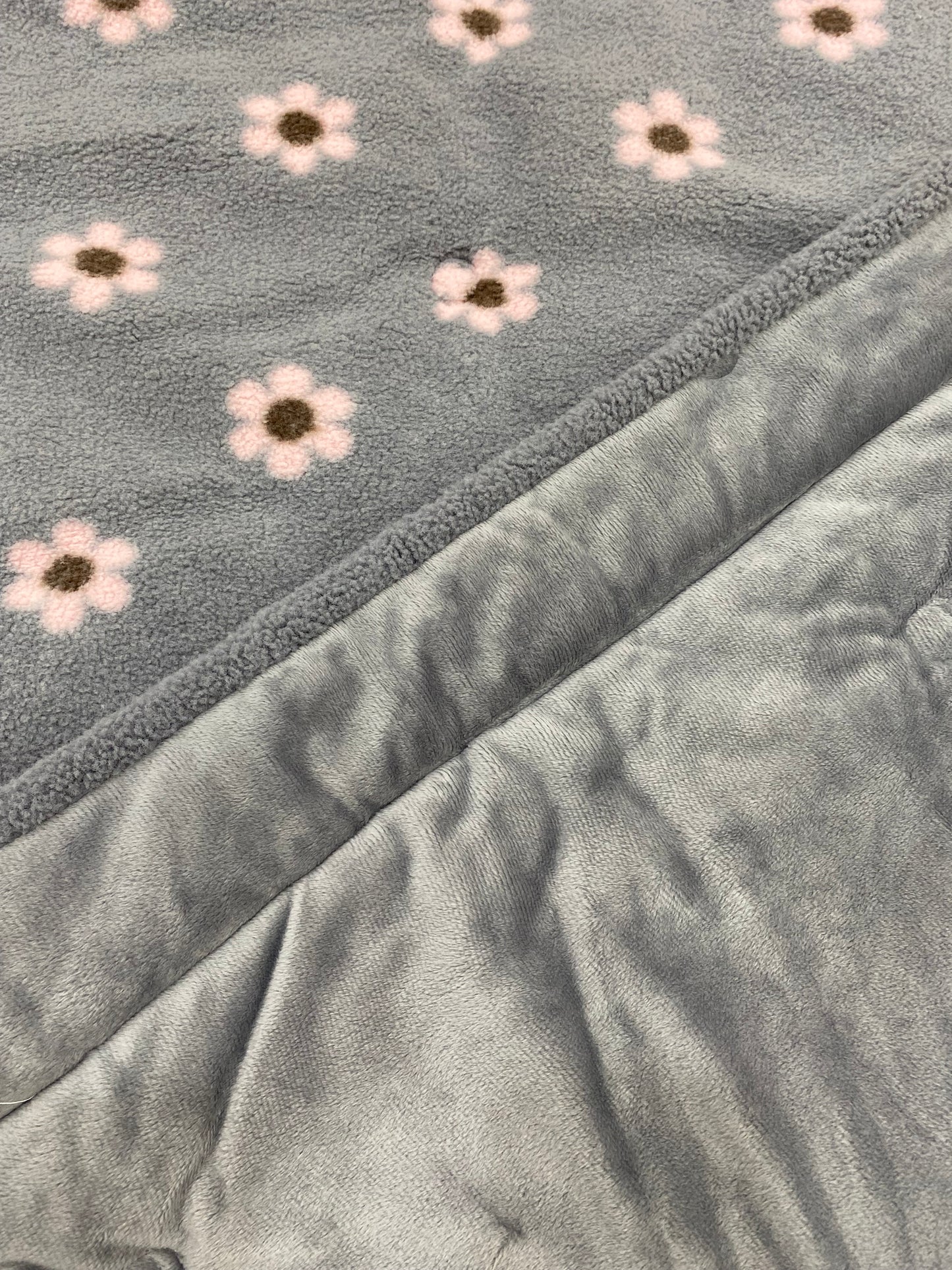 [Kozy House] Korean Fleece Microfibre Winter Blanket - Daisy Q