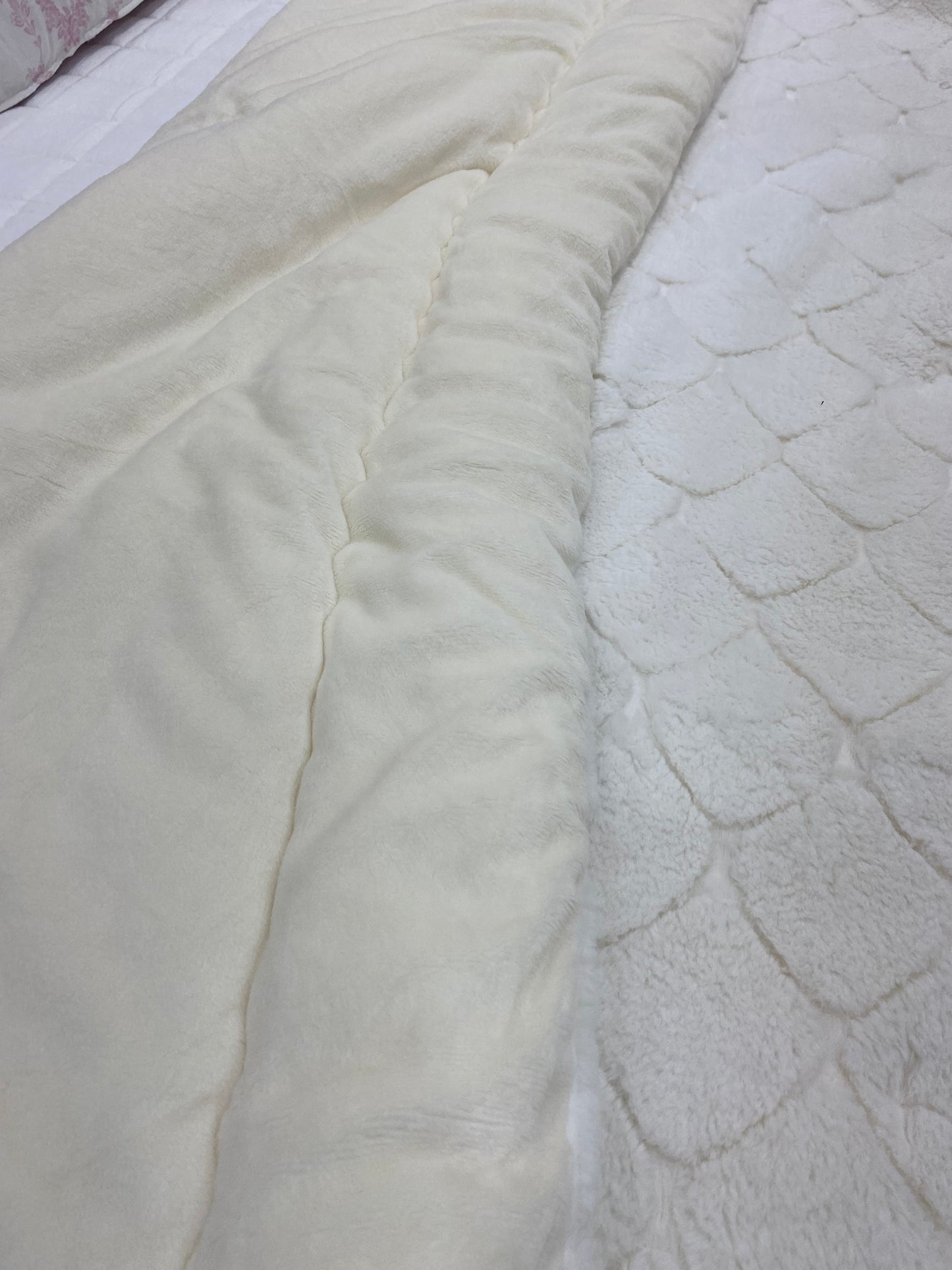 [Kozy House] Korean Premium 10mm Long-Pile Microfibre Winter Comforter - SS