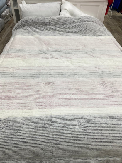 [Kozy House] 10mm Pinky Microfibre Winter Comforter - SS