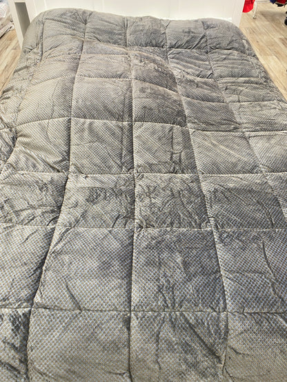 [Kozy House] Korean Fleece Microfibre Winter Blanket - Square Pattern Q