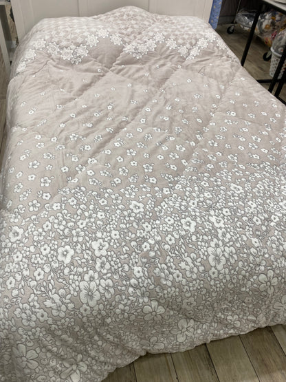 [Kozy House] Korean Soft Microfibre Floral Winter Blanket Comforter