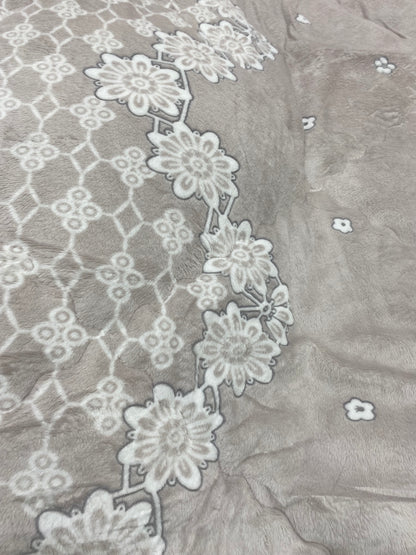 [Kozy House] Korean Soft Microfibre Floral Winter Blanket Comforter