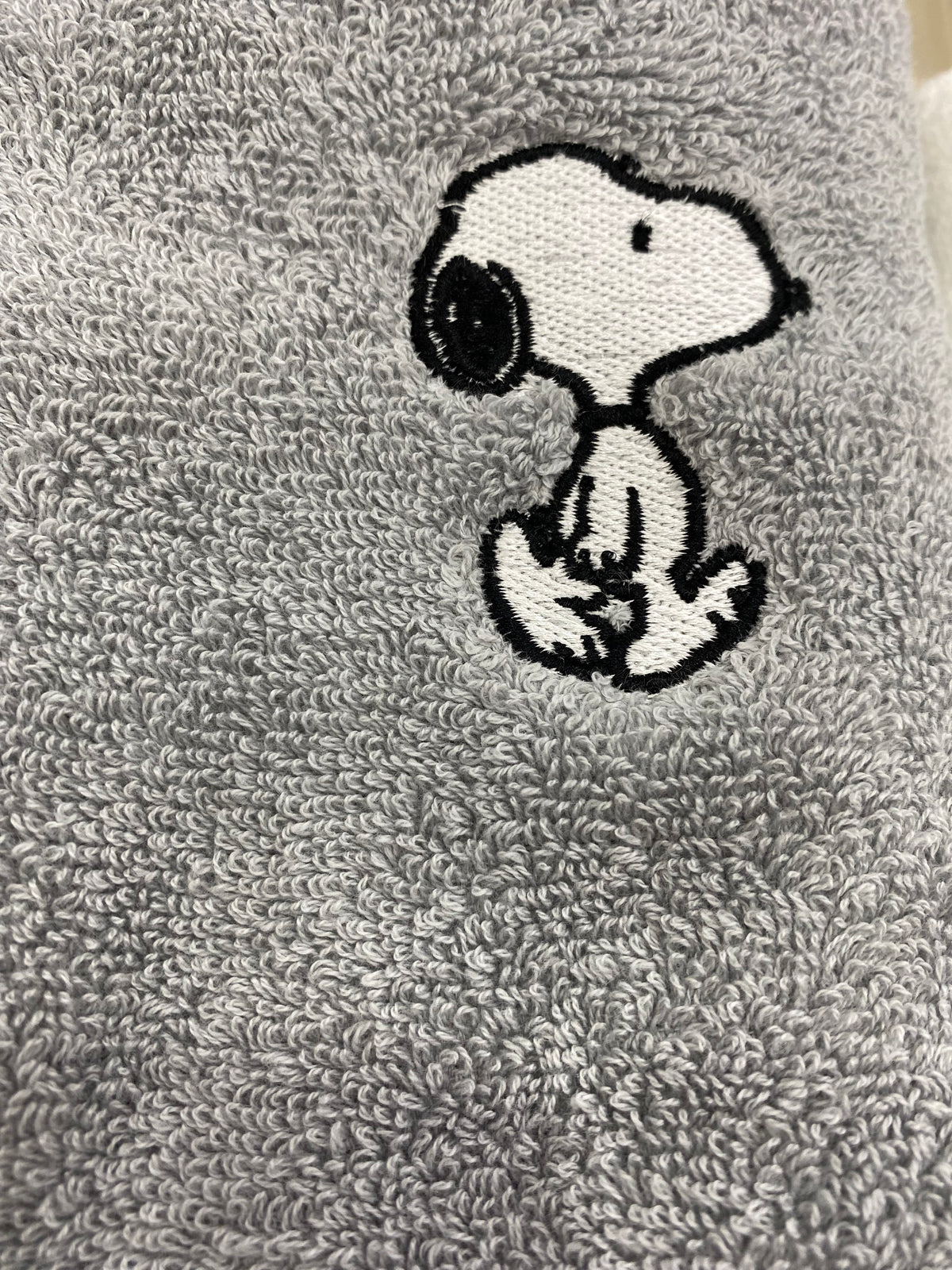 Snoopy Embroidered Korean Cotton Towel – 40 × 80cm