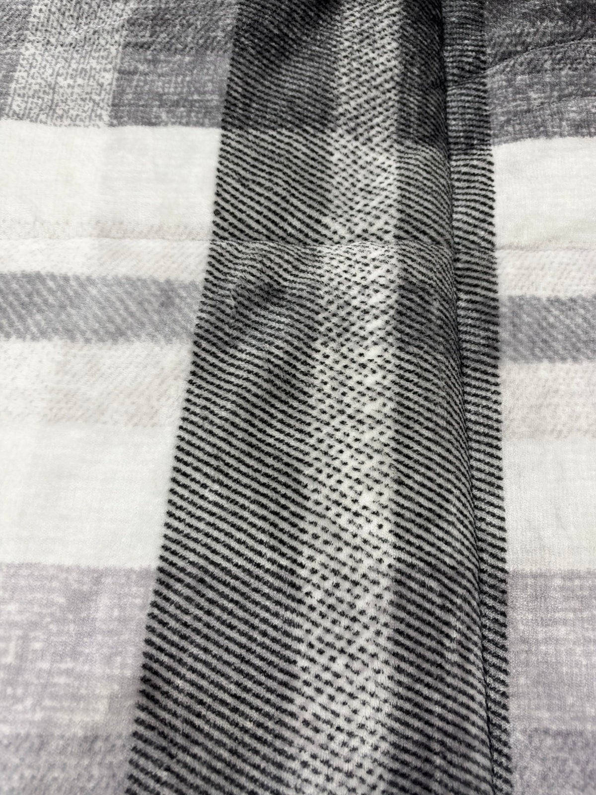Korean Microfibre Winter Comforter – Grey Check | Single Size