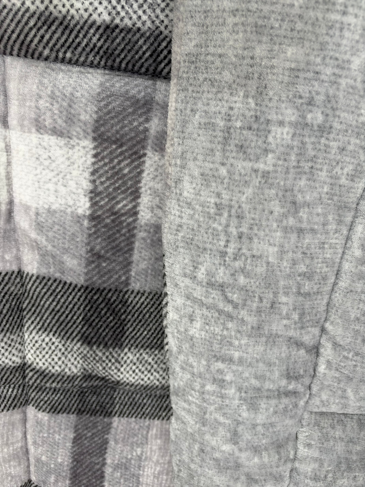 Korean Microfibre Winter Comforter – Grey Check | Single Size