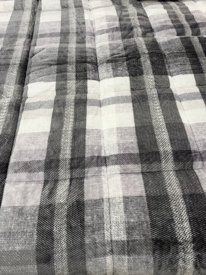 Korean Microfibre Winter Comforter – Grey Check | Single Size